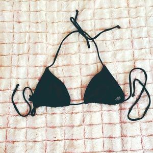 Black Triangle Bikini Top With a silver heart embroidered UNSURE OF BRAND🖤🖤🖤